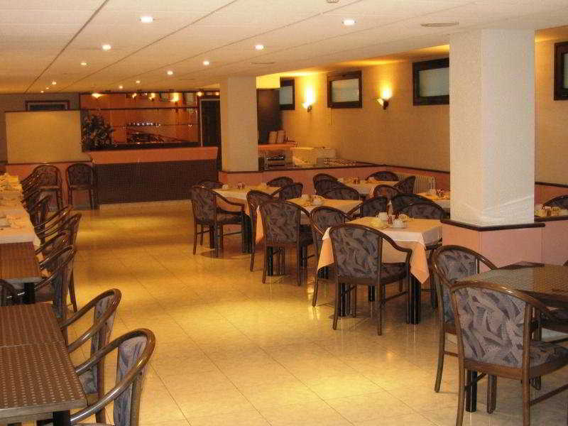Apartamentos Turisticos Roc Del Castell Канільйо Екстер'єр фото